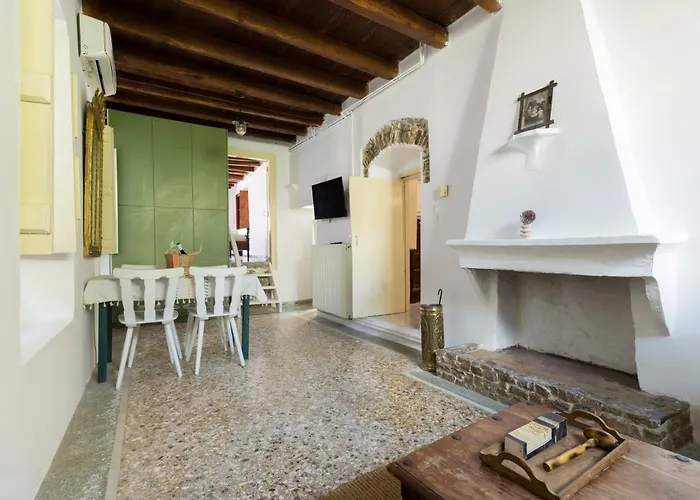 Old Town Charm Casa Historica Ερμιόνη