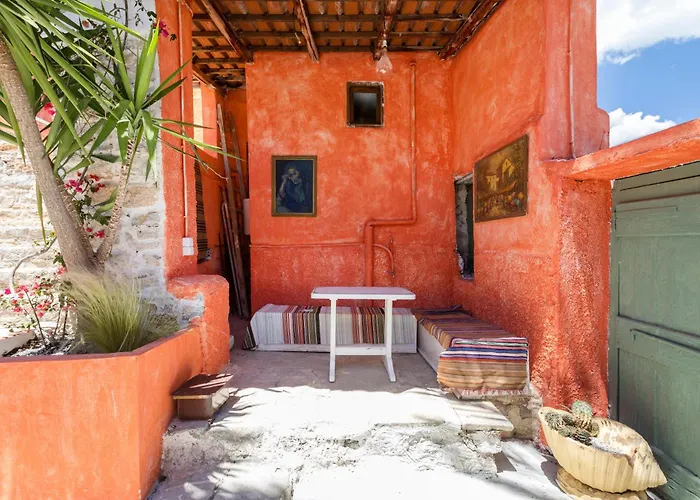 Old Town Charm Casa Historica * Ermioni